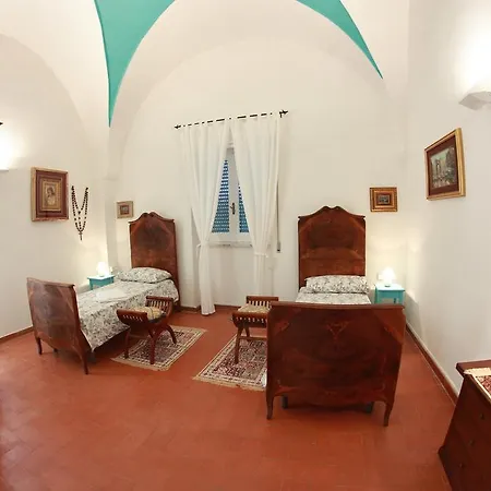 Masseria Lapica *
